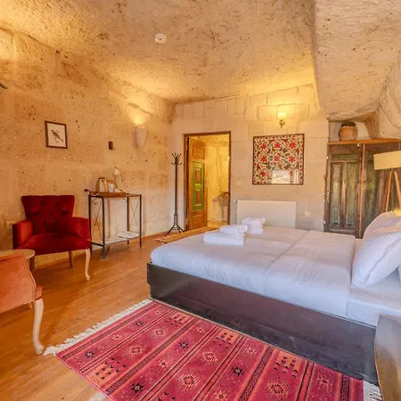 Valinor Cappadocia 3* אורגופ